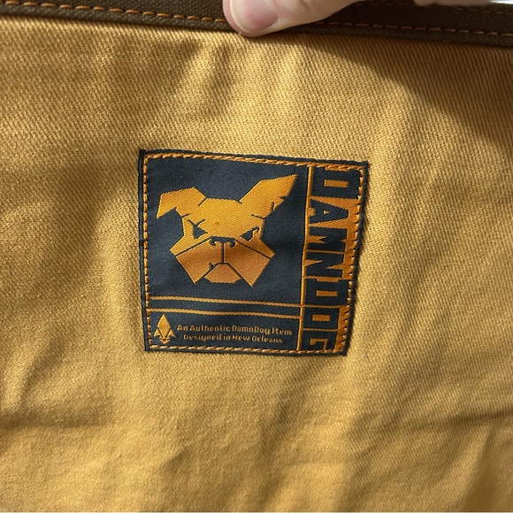 DamnDog Haversack in Swamp Green: Canvas Messenger Bag with Leather Straps - Picture 8 of 16